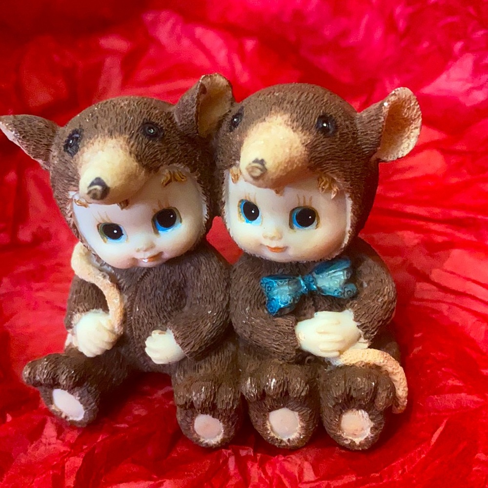 Mice figurines